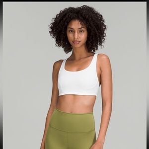 NWT Lululemon Wunder Train Bra - Size 6
